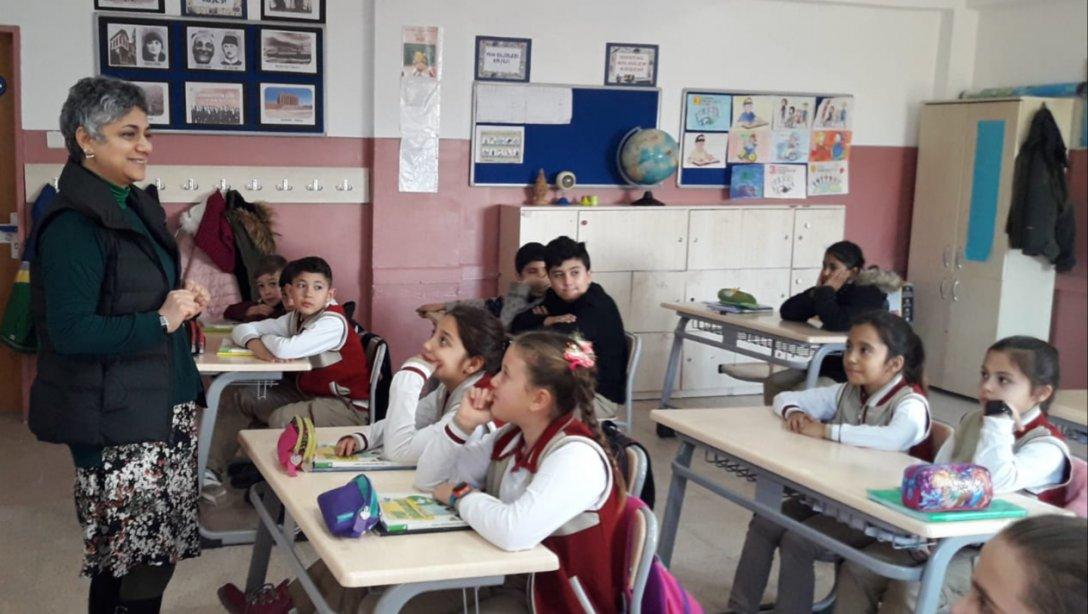 Ezine'de Masal Dinlemeyen Öğrenci Kalmayacak Projesi 2. Haftasında